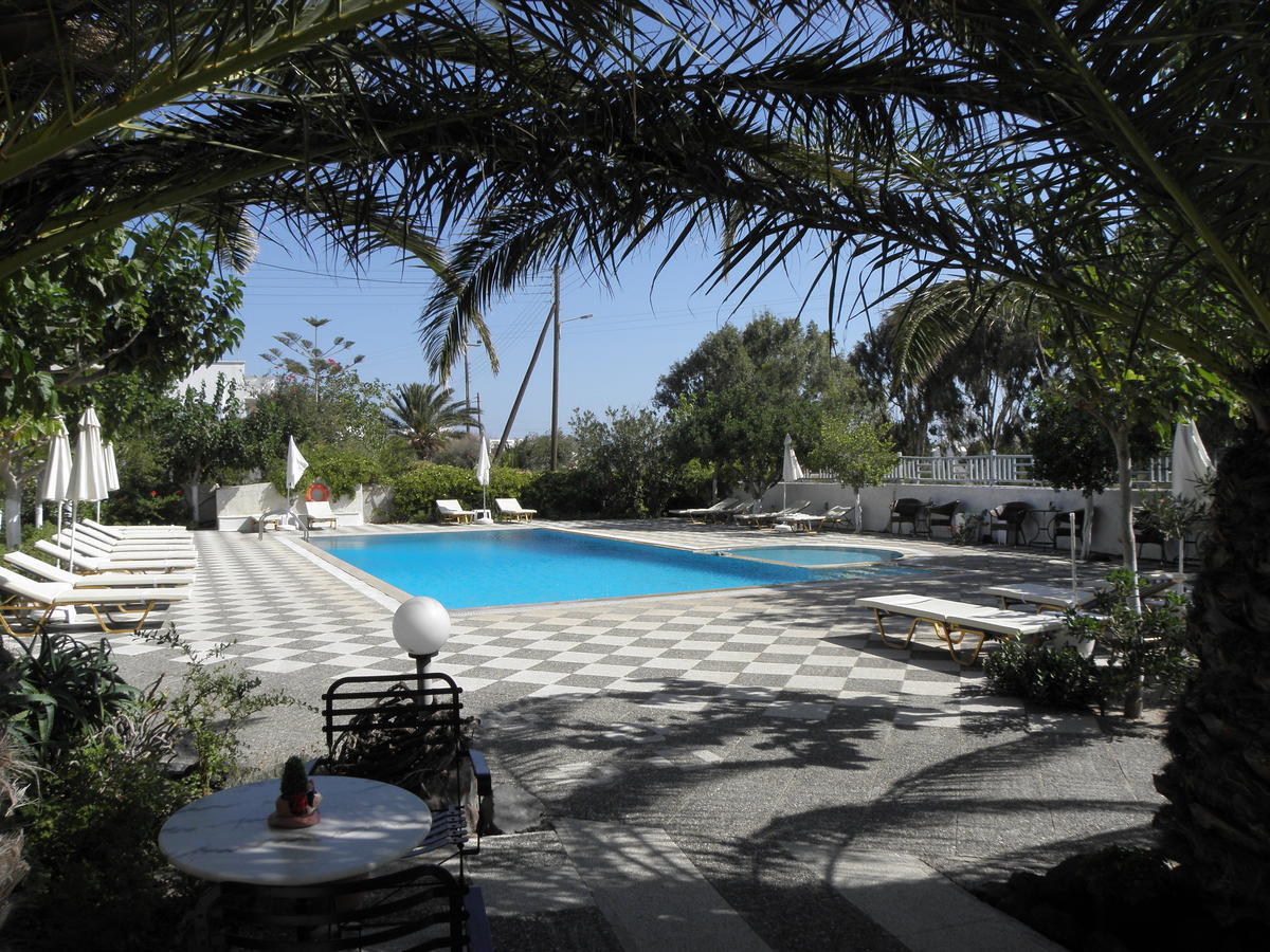 Areti Hotel Kamari  Luaran gambar