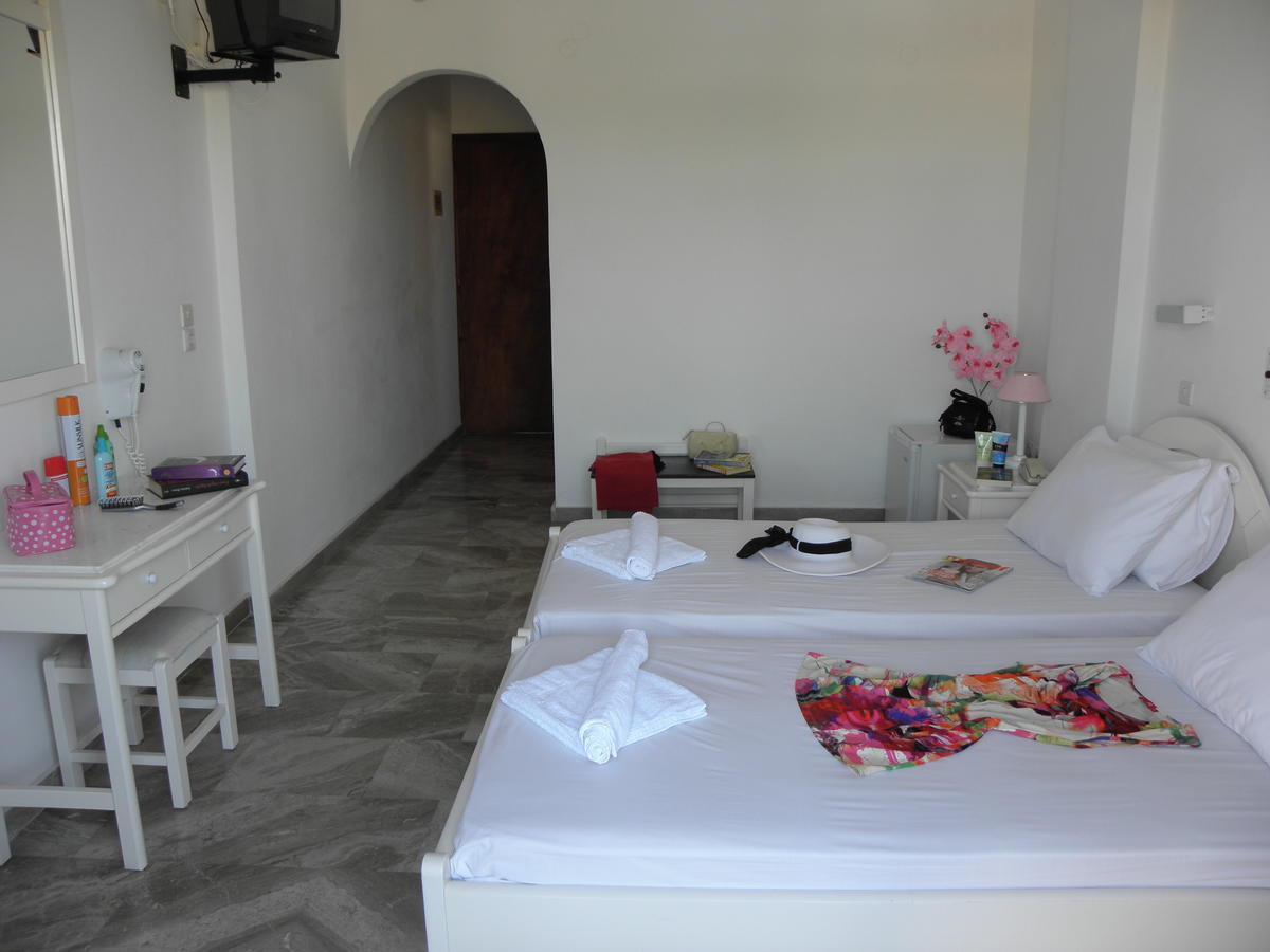 Areti Hotel Kamari  Luaran gambar